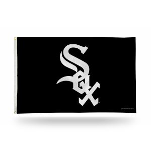 Black flag with white Chicago White Sox logo.